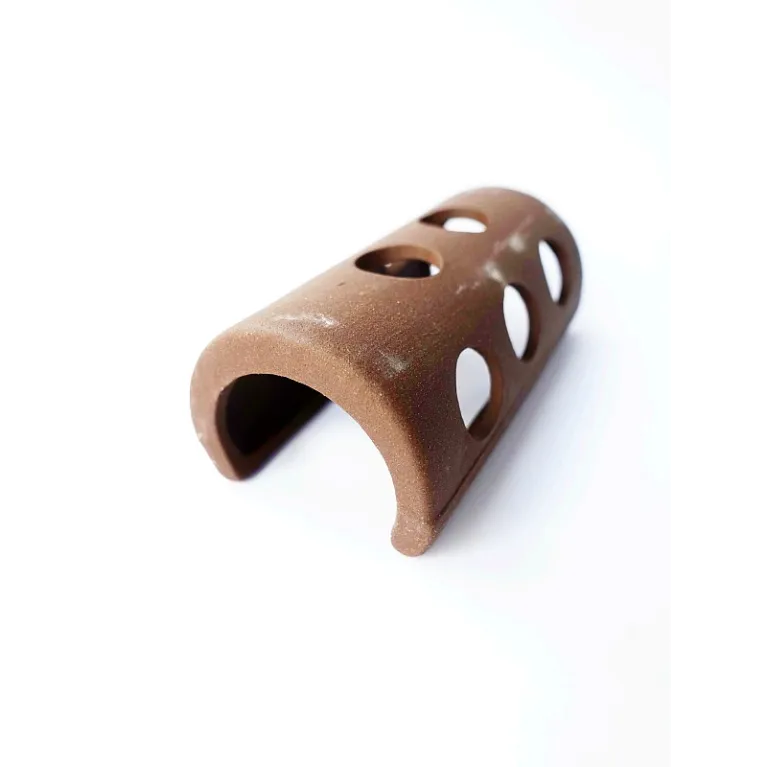 Abris crevette demi tube ajourée percée