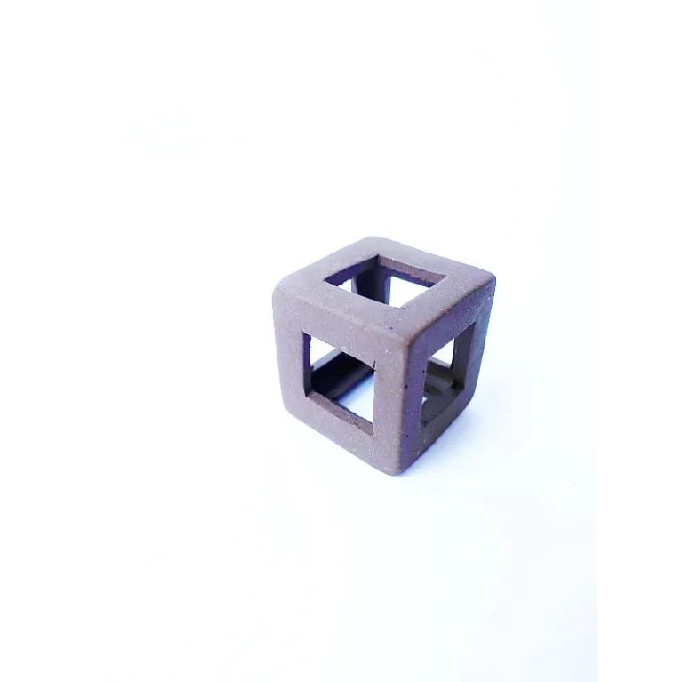 Abris crevette cube / dé ajourée percée brown