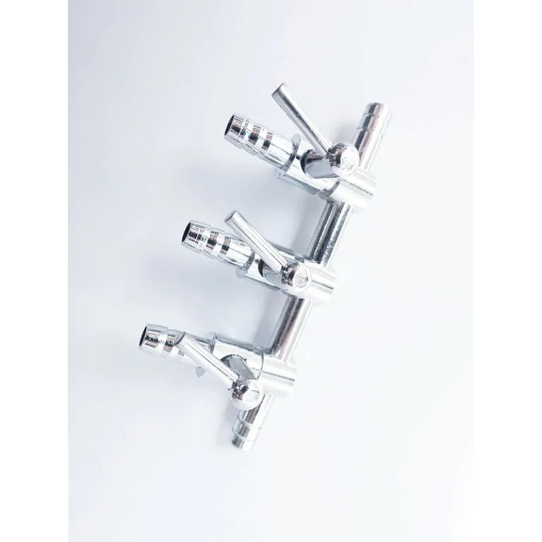 Robinet 3 voies en inox pour pompe à air ou acclimatation 4mm