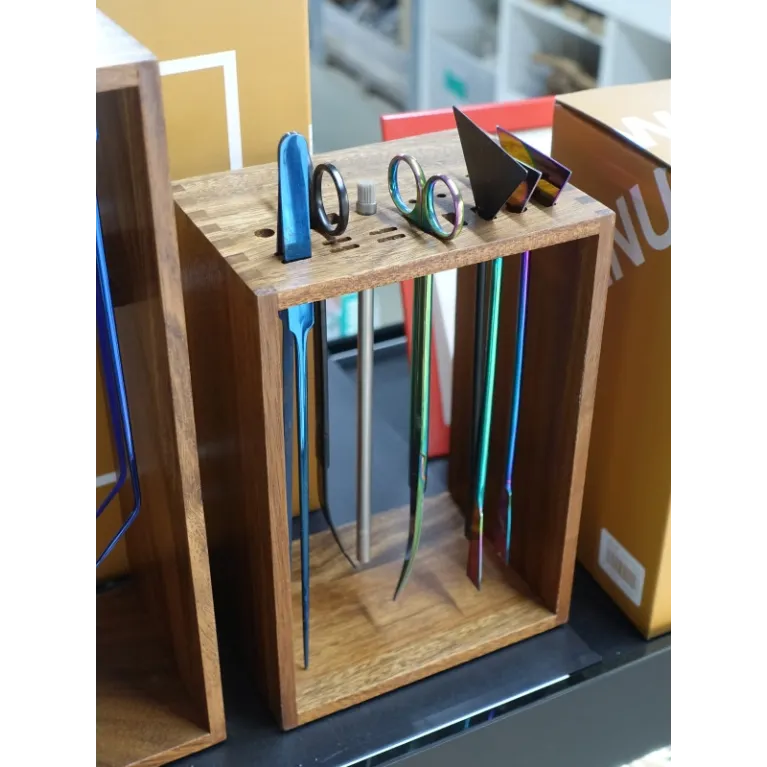 Porte-Outils en Noyer