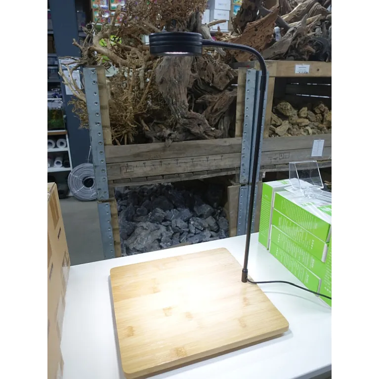 LED Full Spectrum 7w Aquascape Prestige avec Base en Bois