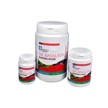 Les Shrimp Sticks Chlorella de la gamme Dr. Bassleer’s Biofish Food sont des bâtonnets alimentaires coulants spécialement formul