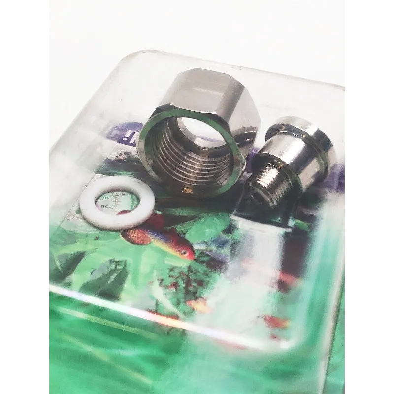 Aquili  adaptateur réducteur/bouteille rechargeable